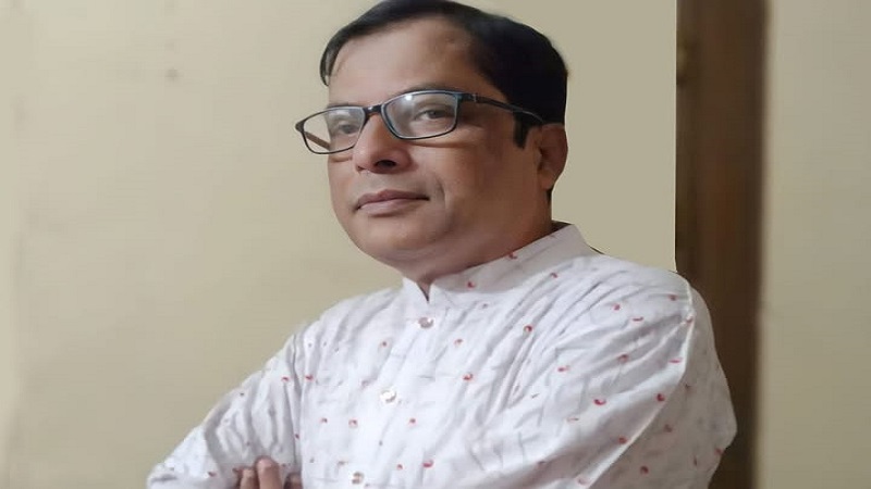 মা নি ক  পা ল